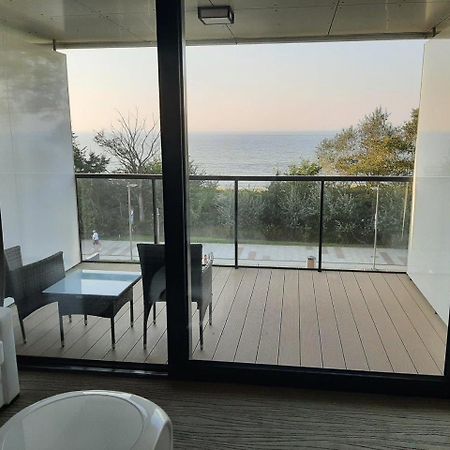 Seaside Apartments Kolobrzeg Bagian luar foto
